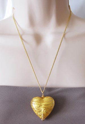 Collier coeur de Murano feuille d'or