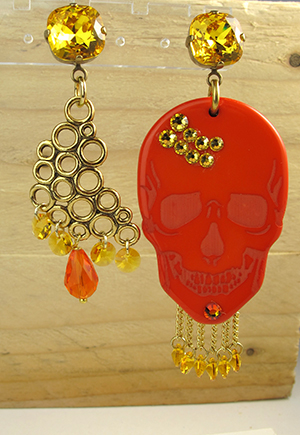 Boucles d'oreilles tête de mort orange Talisman porte bonheur